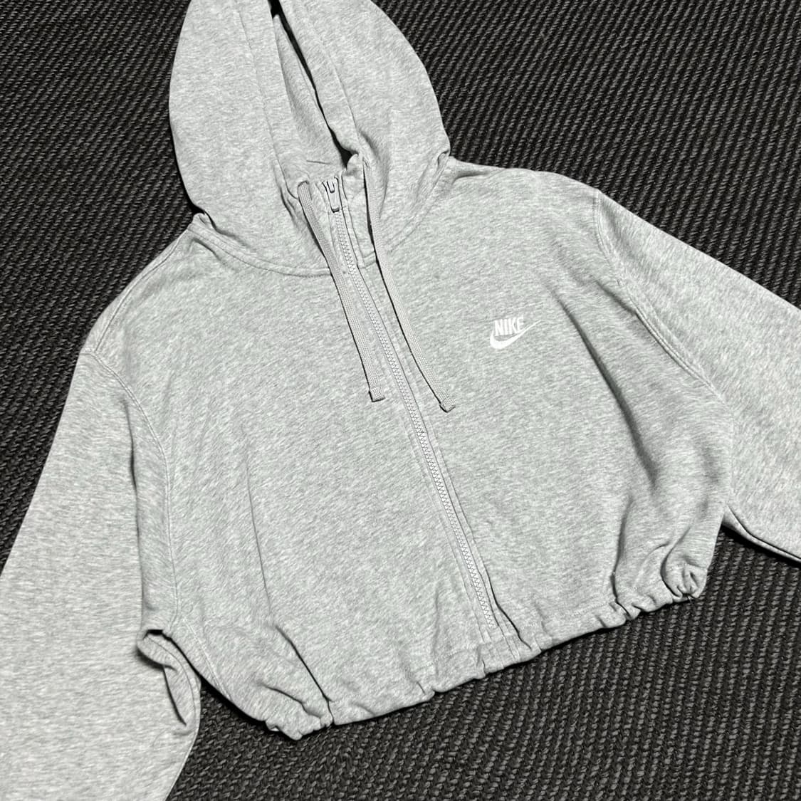 [L] Nike 나이키 우먼즈 크롭 그레이 면 후드집업 상품이미지2