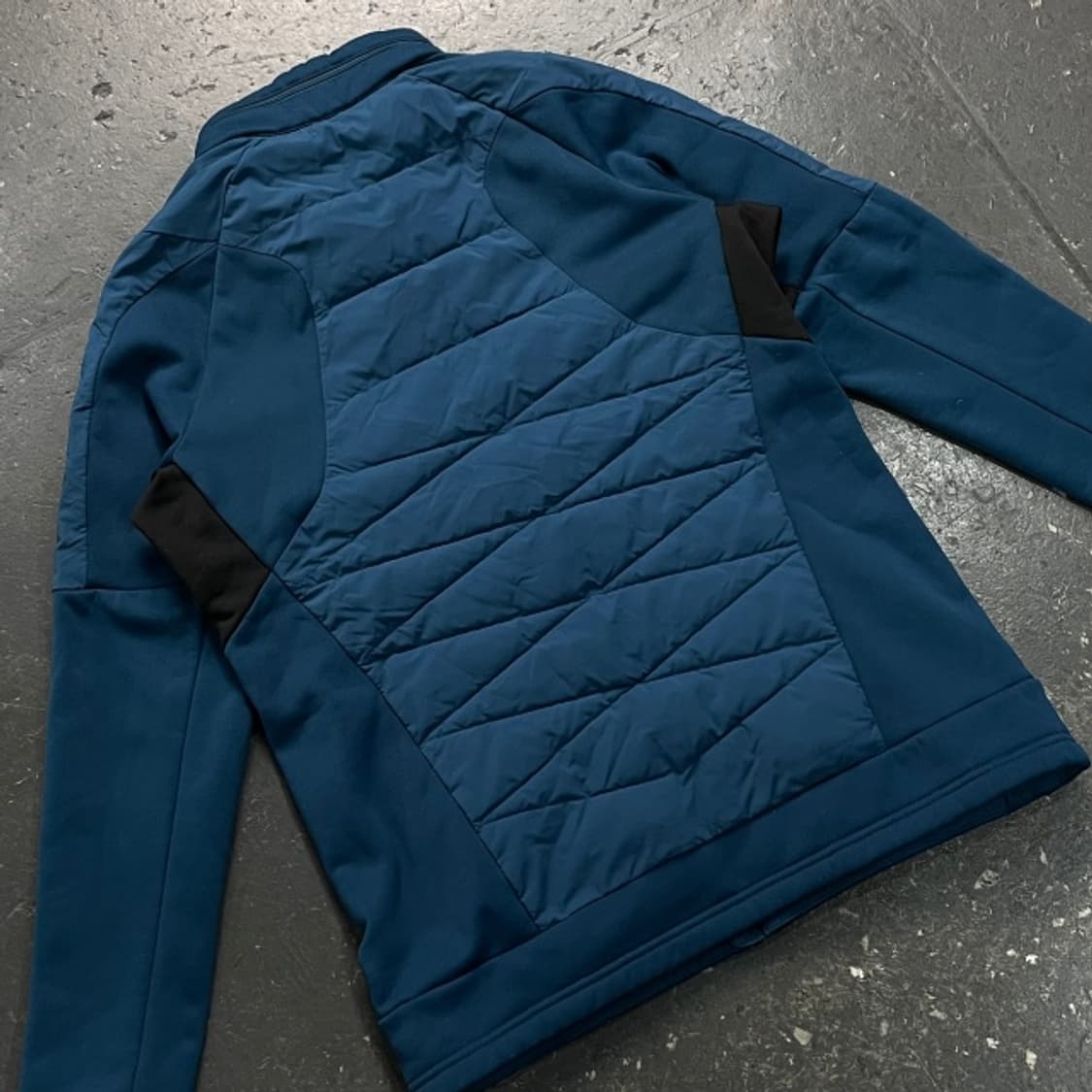 100 르꼬끄 하이브리드 방풍 패딩 상품이미지5