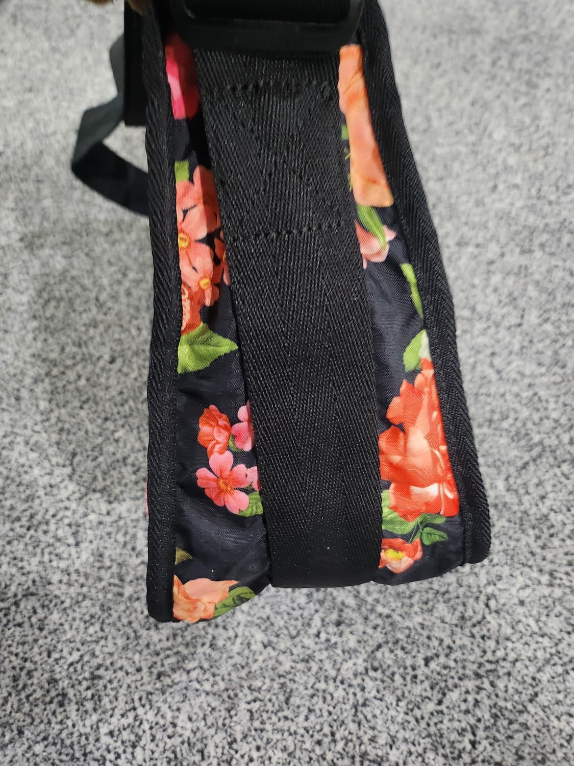 레스포삭(LeSportsac) 플라워 패턴 숄더백 상품이미지5