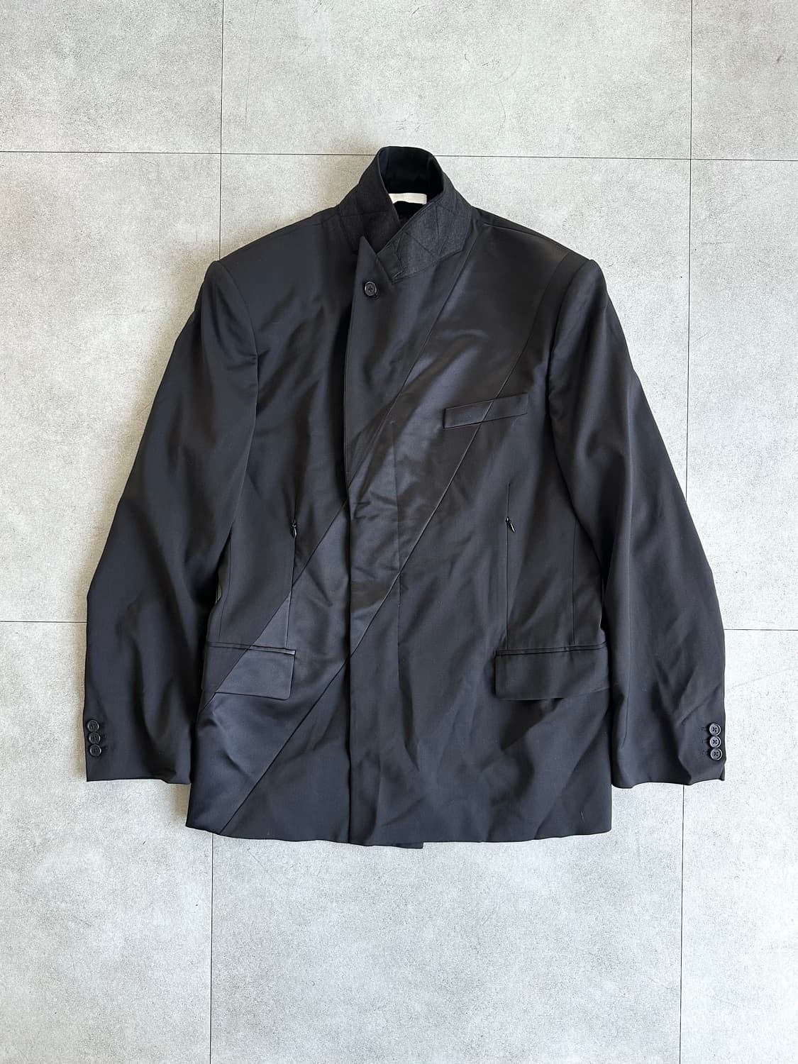 헬무트랭 오버핏 사선 블랙 블레이저 자켓 상품이미지5