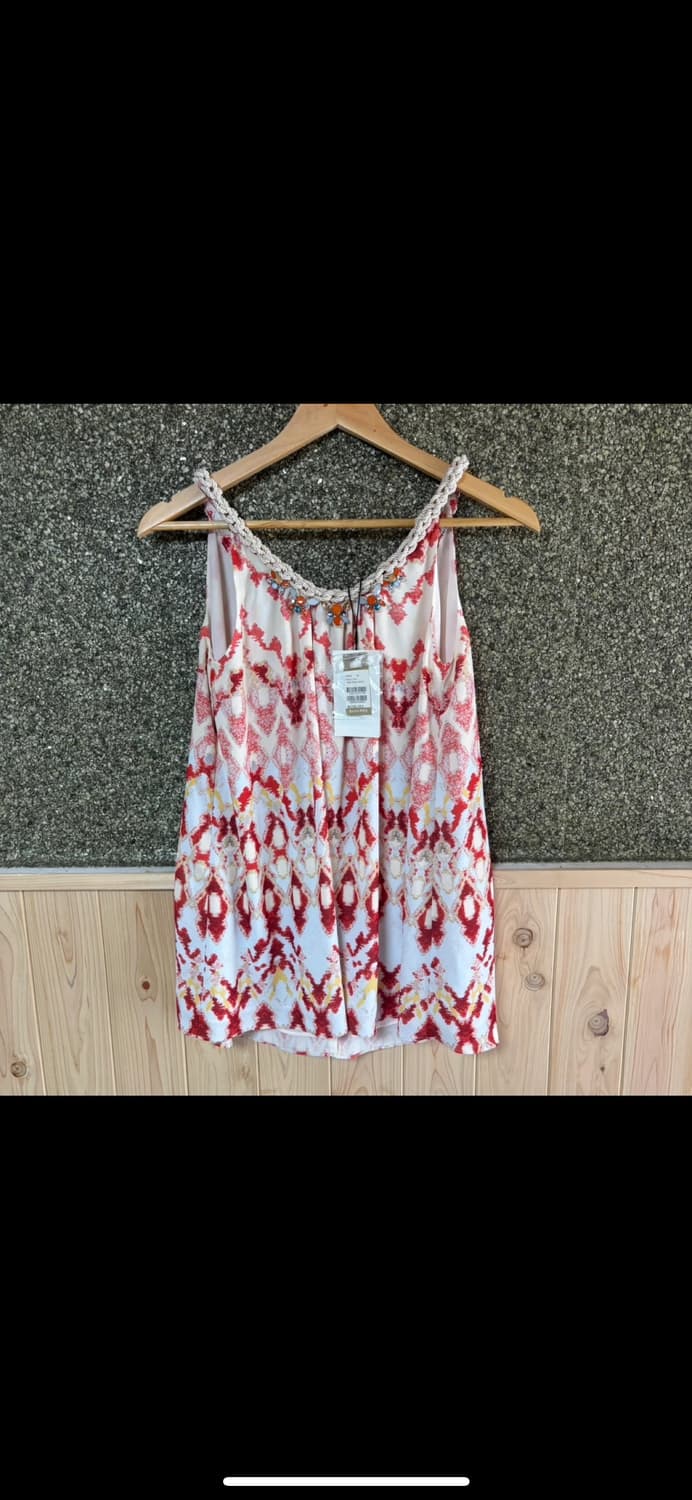 (새상품) 오즈세컨 O’2nd 이캇 패턴 태슬 나시 블라우스 상품이미지2