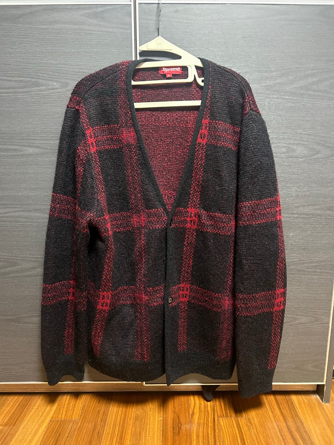슈프림 Plaid Mohair Cardigan 상품이미지2