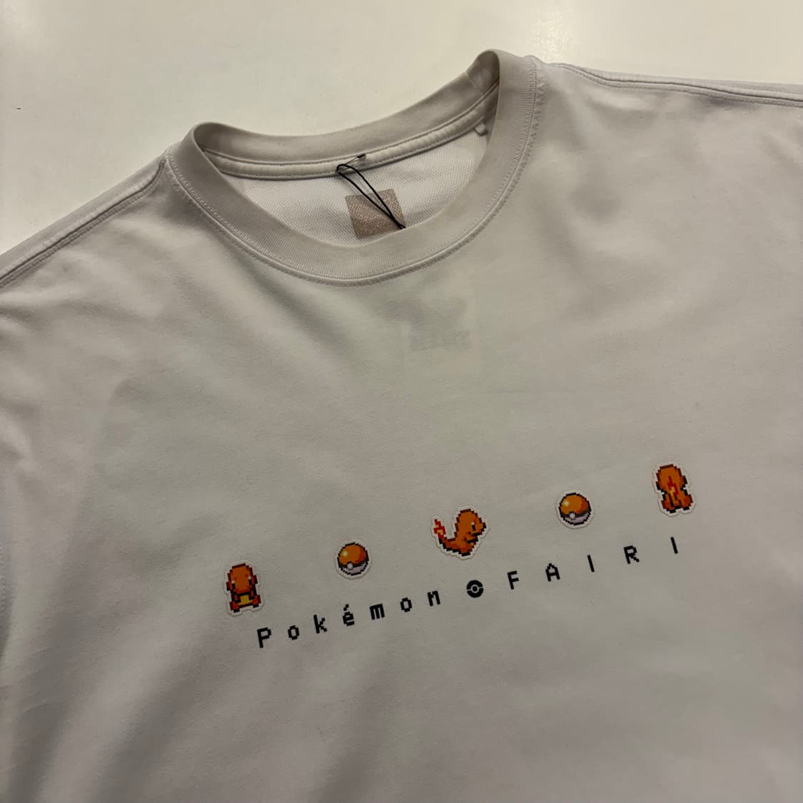 [2XL] 뉴에라 x 포켓몬 파이리 반팔 티셔츠 화이트 C435 상품이미지3