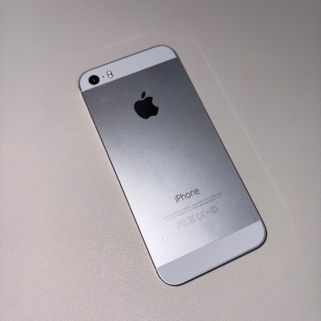 아이폰 5s 실버 16gb 카메라 일부 하자 상품이미지1