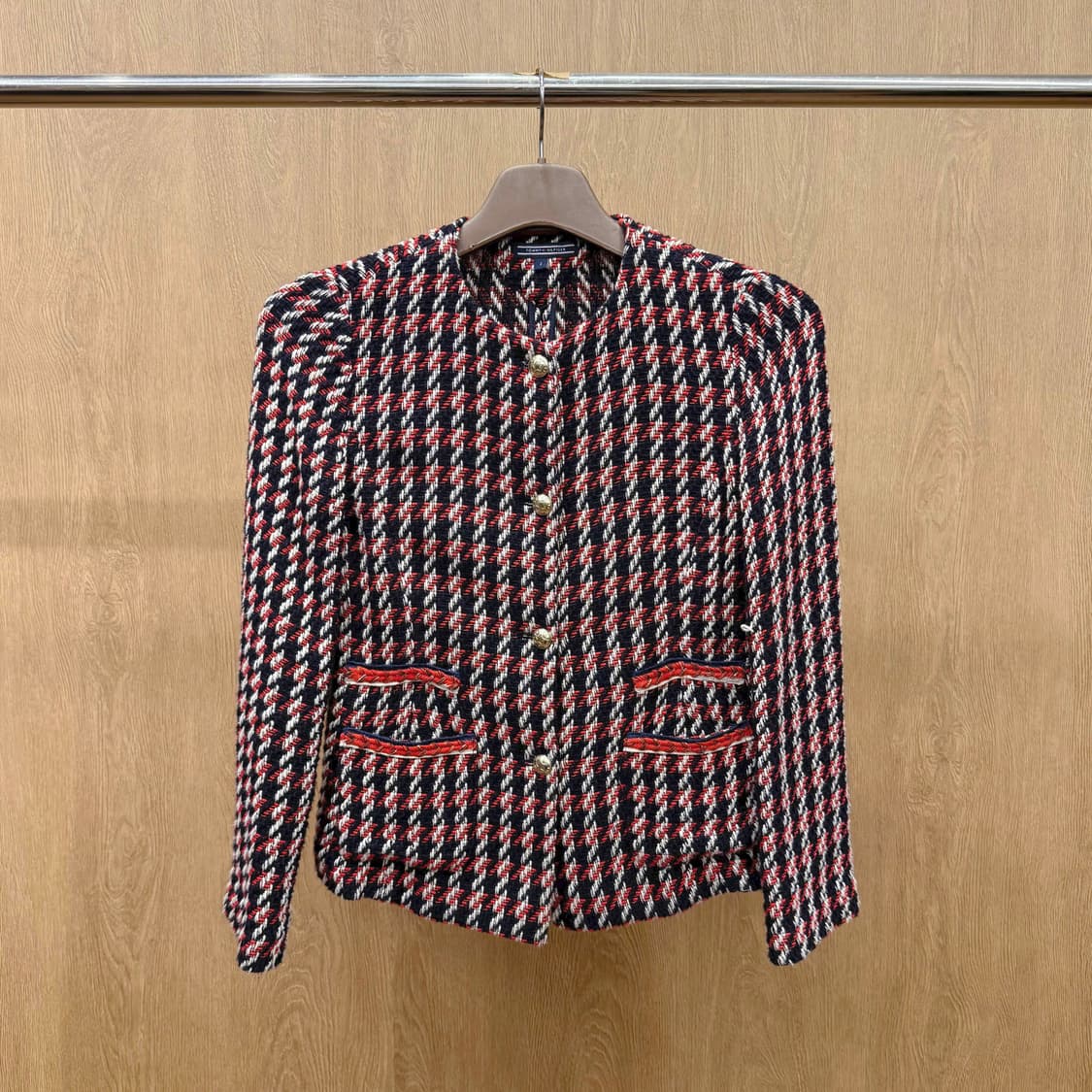 타미힐피거 트위드 체크 패턴 자켓 금장 버튼 디테일 레드 네이비 상품이미지2