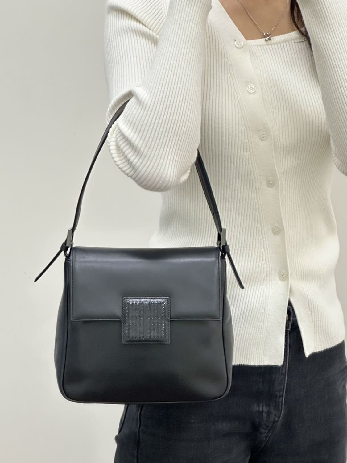 givenchy / 지방시 블랙 레더 미니백  상품이미지10