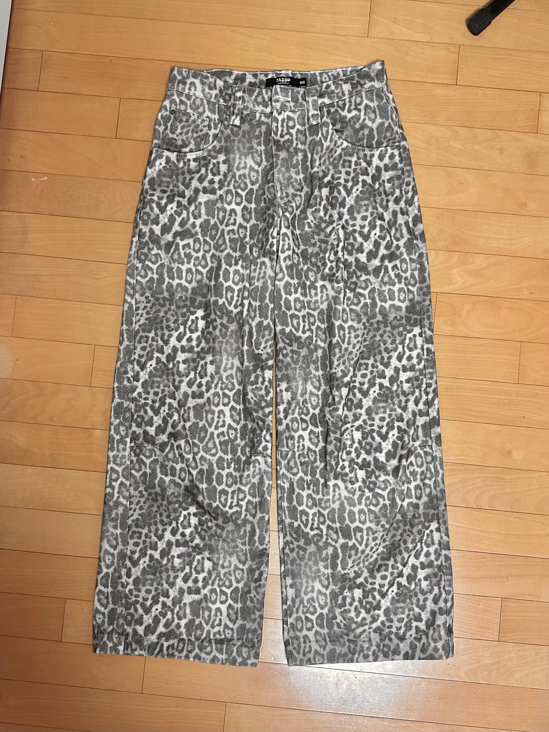 제이디드런던 leopard fade colossus jeans 상품이미지4