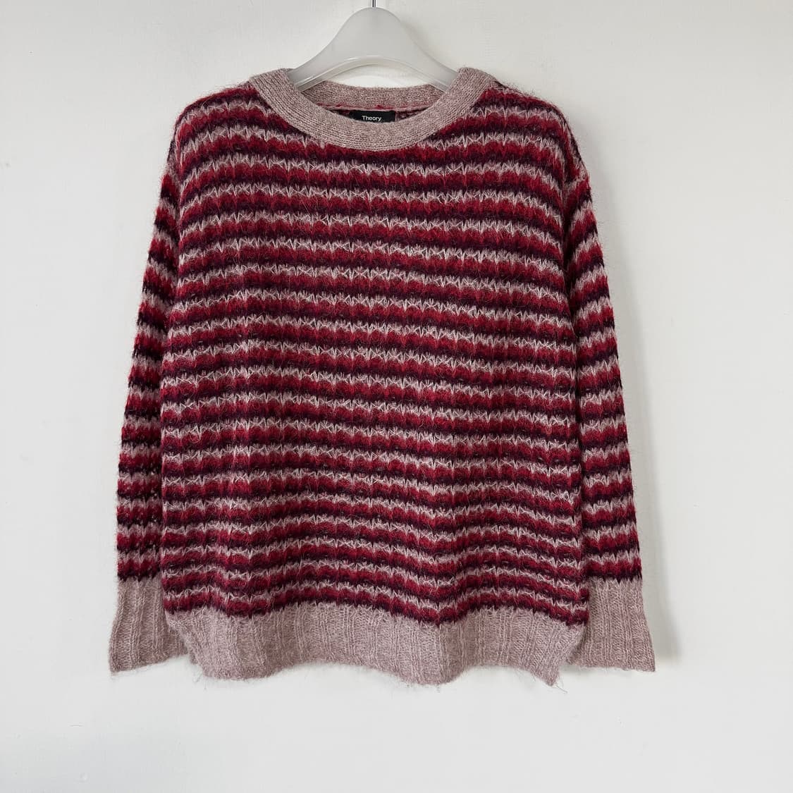 띠어리 알파카 스트라이프 니트 스웨터 상품이미지3