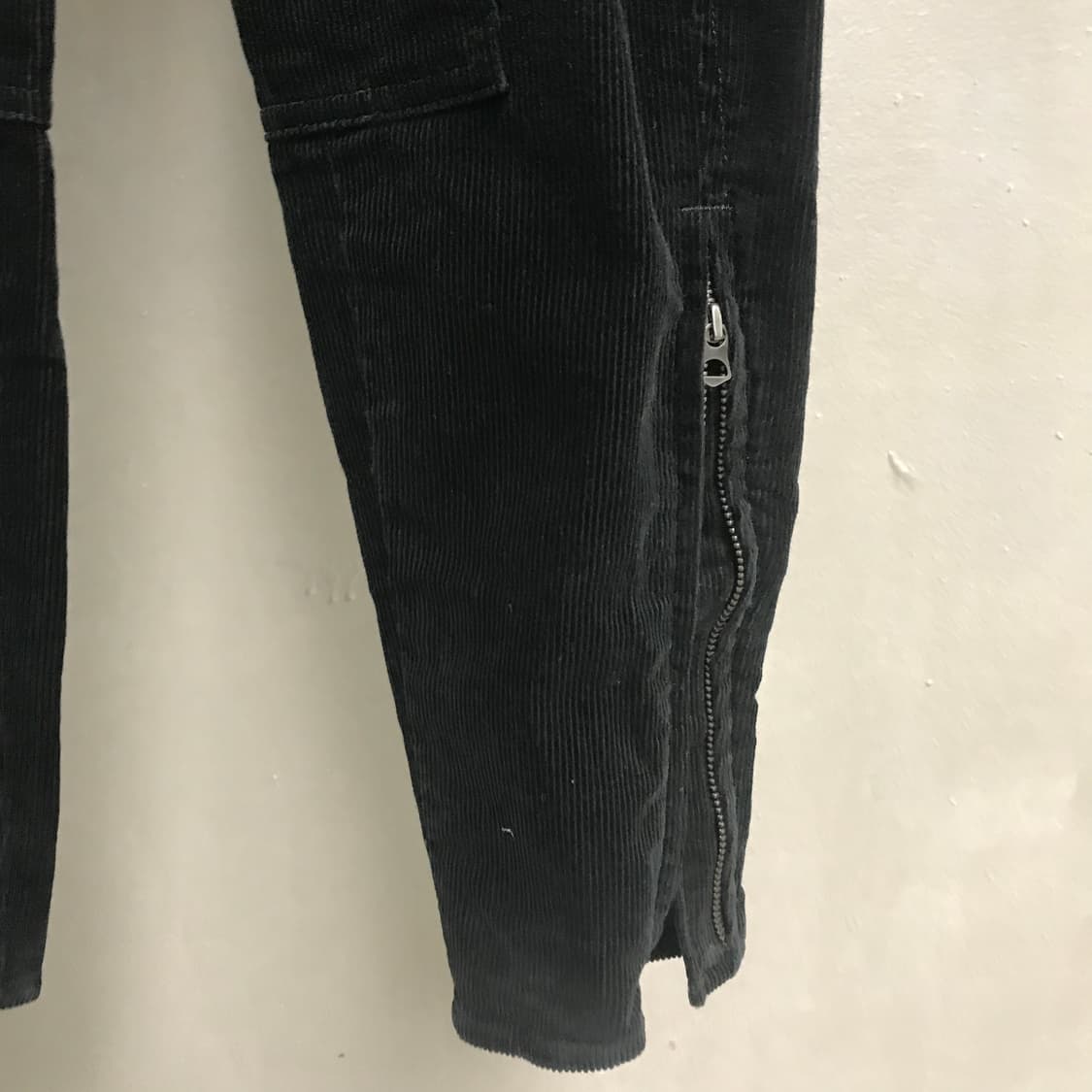 폴로 랄프로렌 블랙 코듀로이 팬츠 4(W) 상품이미지4