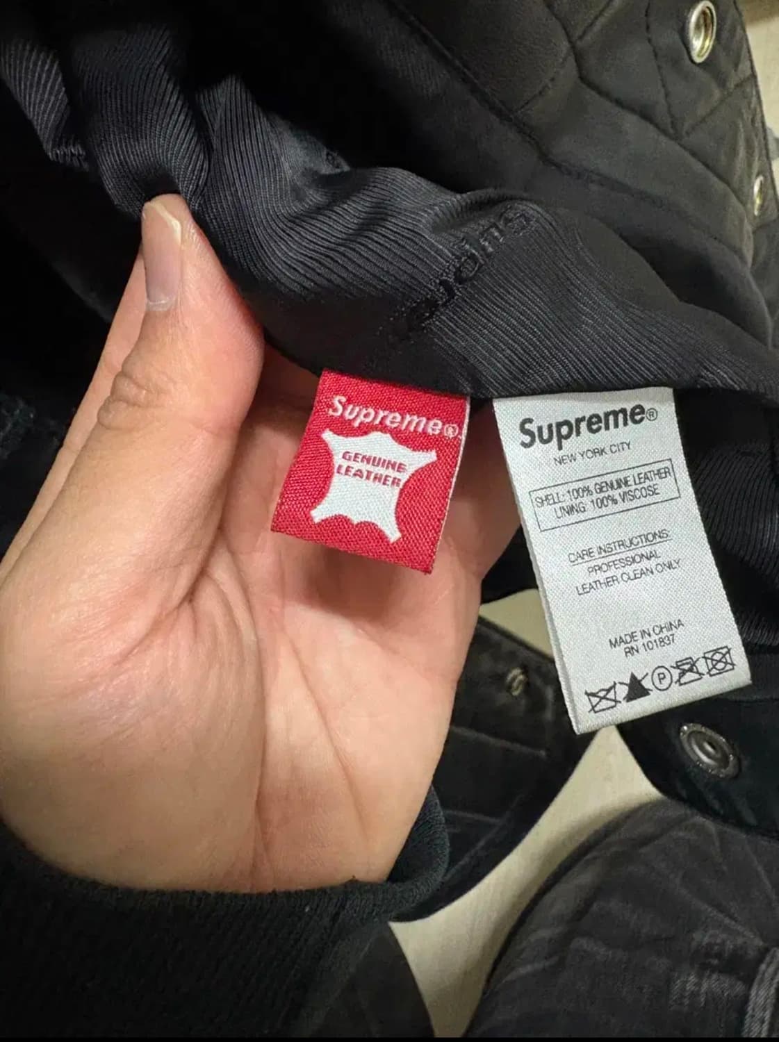 슈프림 18fw 레더 트러커자켓 m 상품이미지5