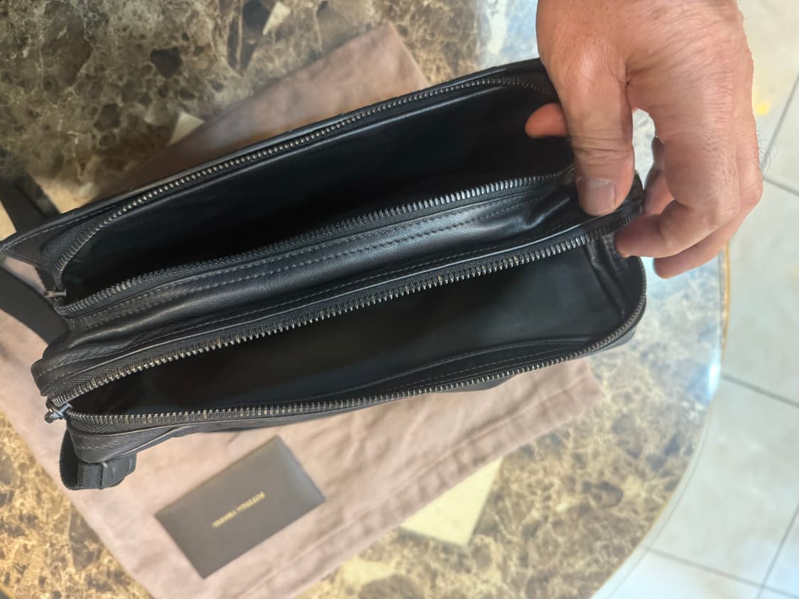 25ss 정품 보테카베네타 도큐먼트 벨트백 팝니다 상품이미지6