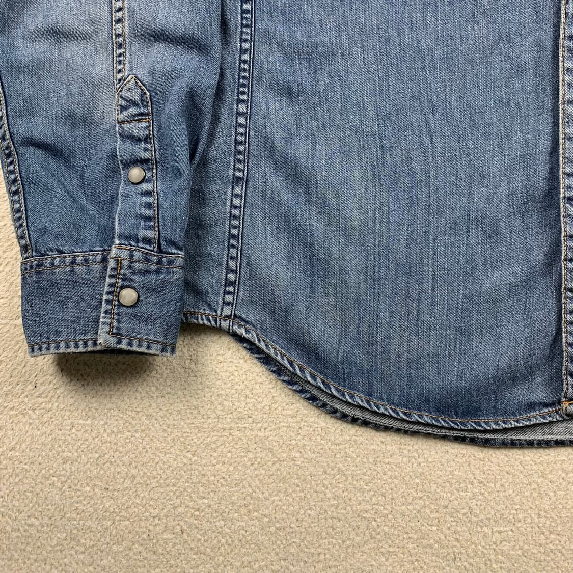 아르마니 익스체인지 투포켓 웨스턴 데님셔츠 상품이미지4