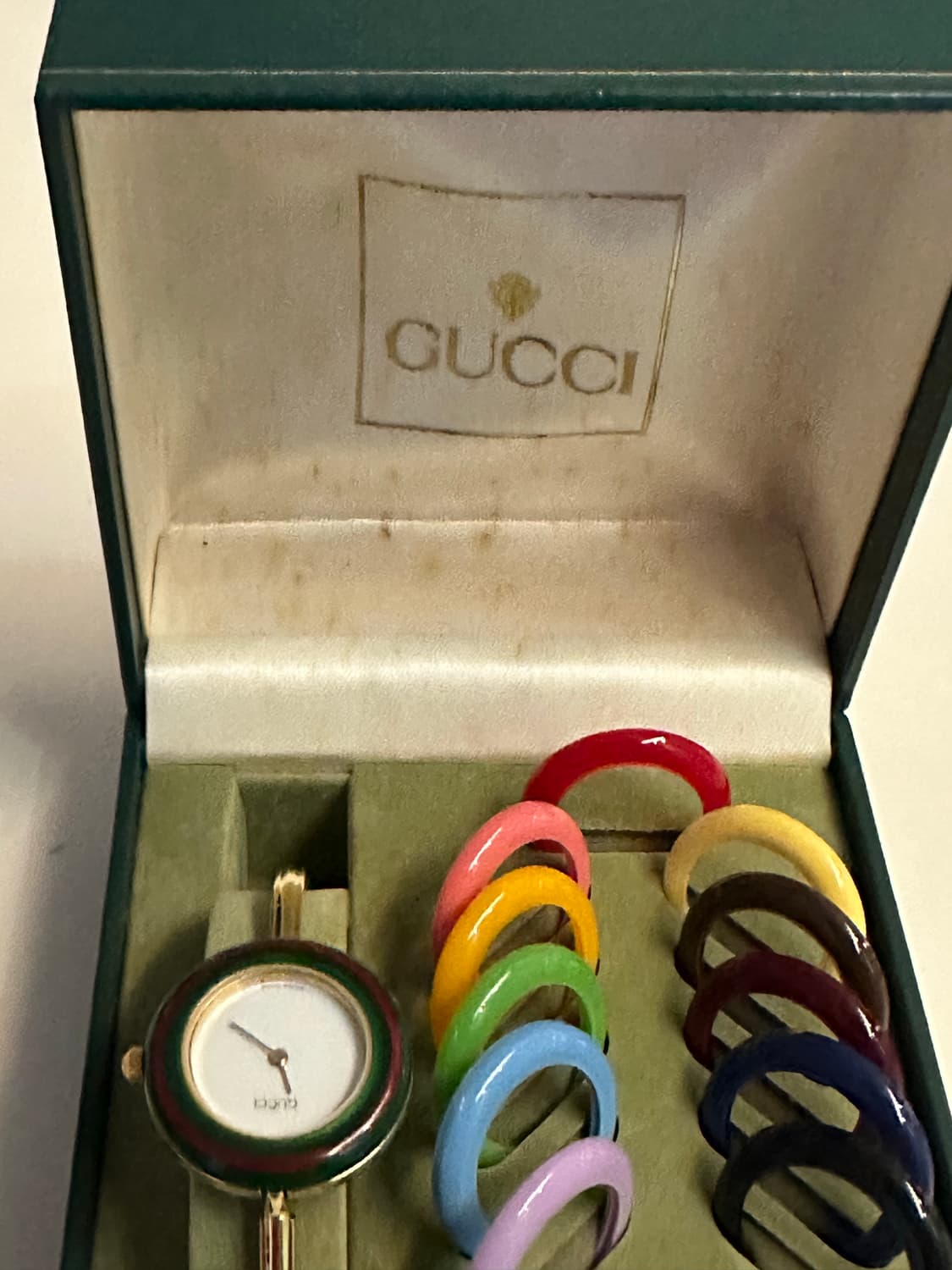 구찌 베젤링 시계 상품이미지3