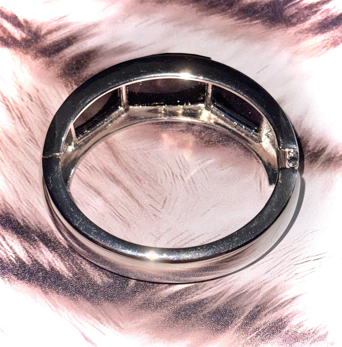 일본 빈티지 시부야 갸루 엔틱 블랙 큐빅 자석형 뱅글 팔찌 상품이미지3