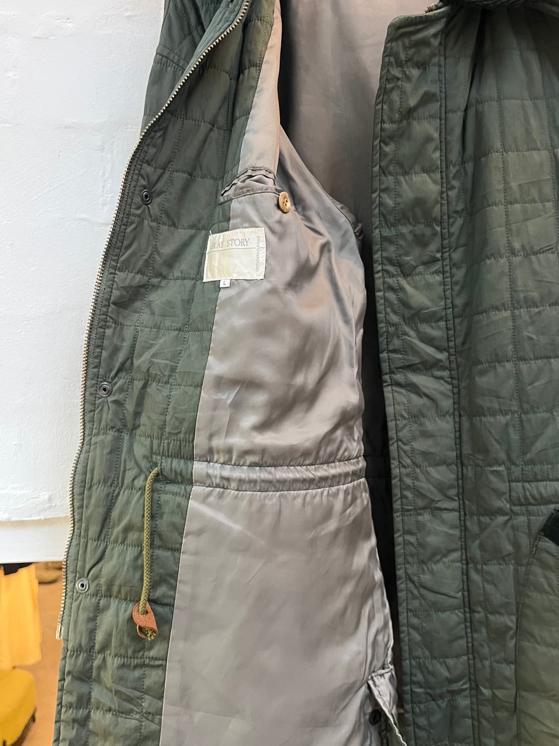Gray story JAPAN 퀼팅 올리브 그린 후드 파카 L 상품이미지5