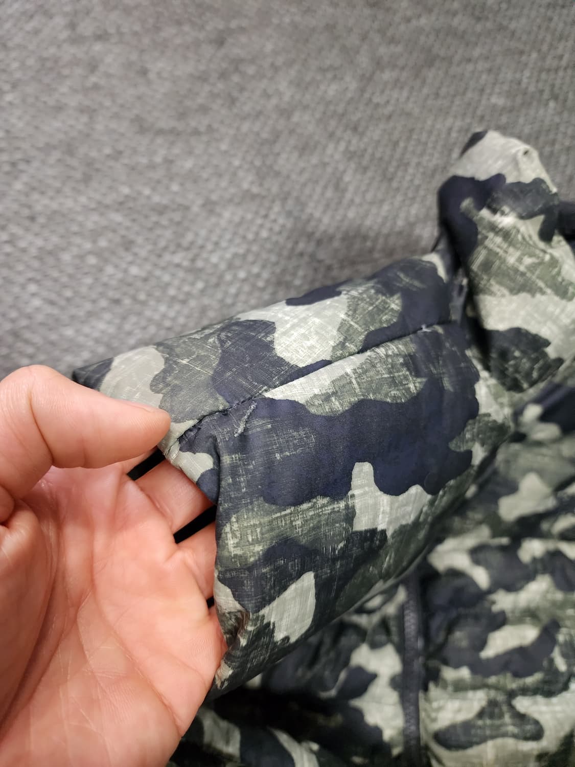 노스페이스 550 구스다운 패딩 조끼 카모 M사이즈 상품이미지10