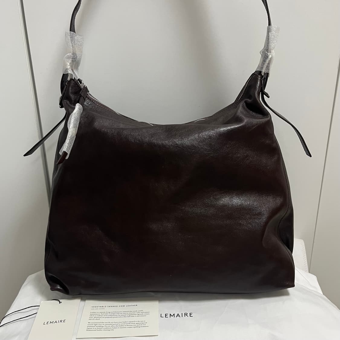 르메르 25fw 벨티드 호보 백/에스프레소 상품이미지2