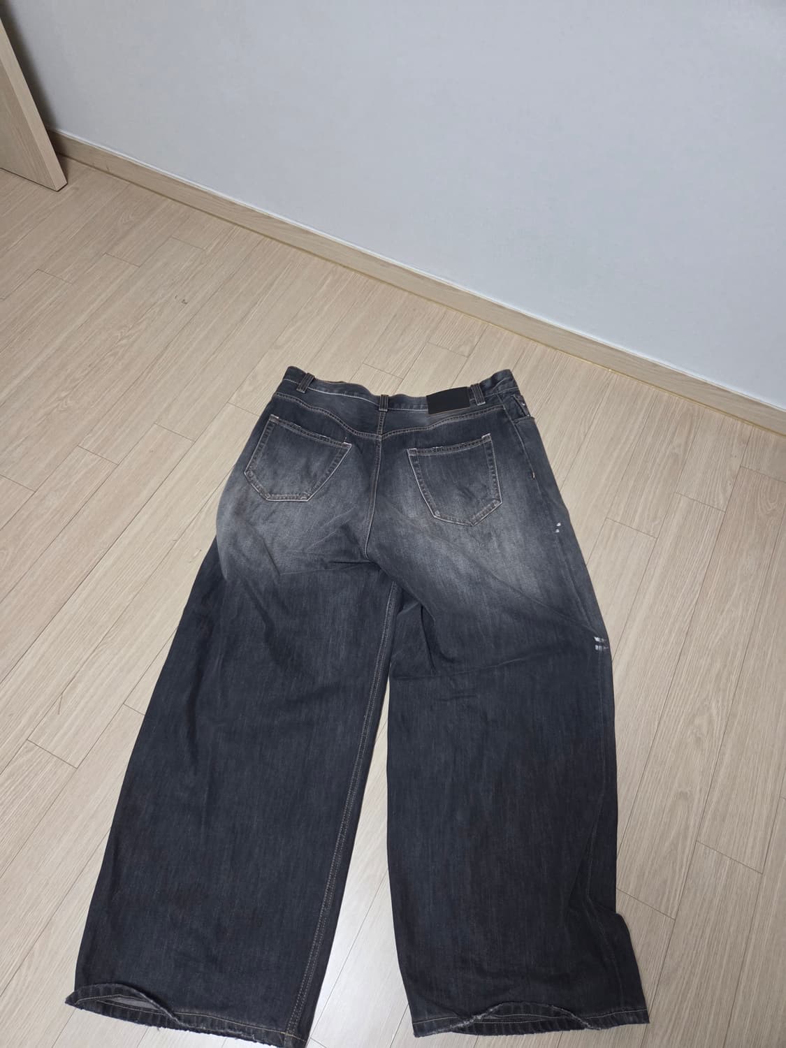 아크네 스튜디오 데님팬츠 상품이미지2