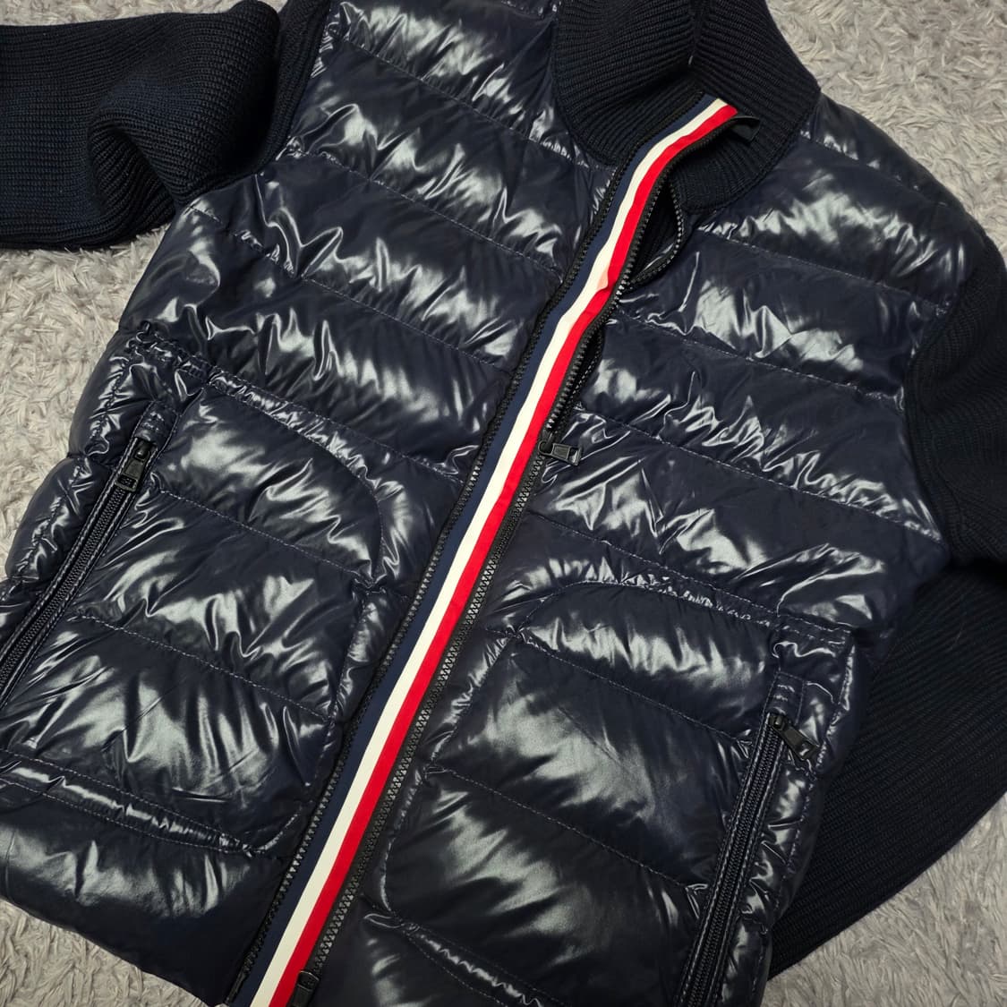 {클로젯}[M]몽클레어 마글리오네 트리콧 유광 삼선 니트 패딩 상품이미지3