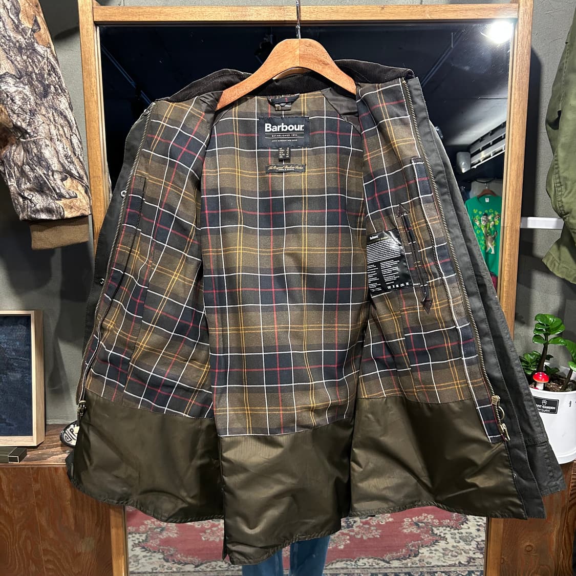 L) 바버 클래식 비드넬 비데일 왁스 자켓 올리브 상품이미지5