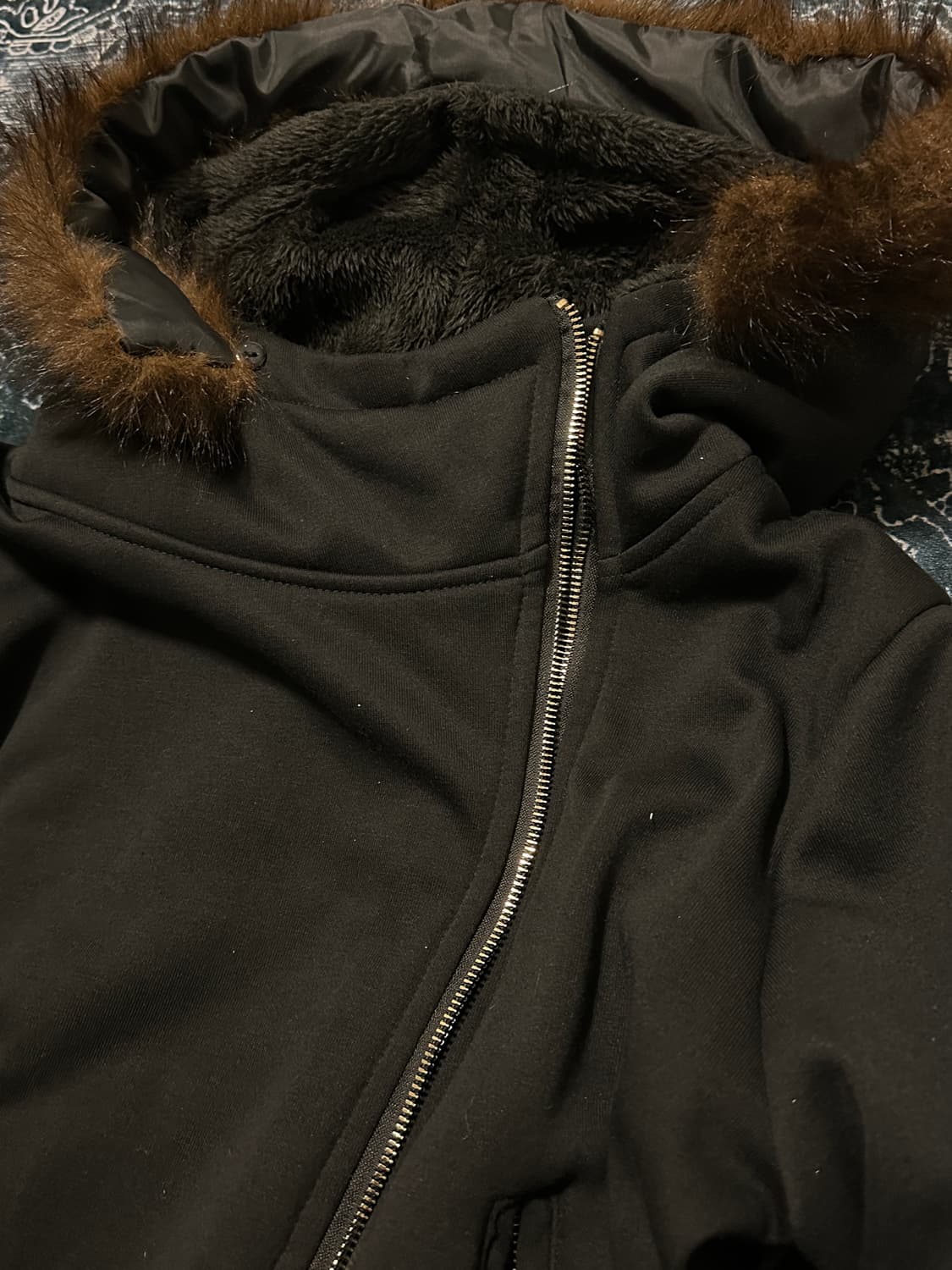 Vkei asymmetrical short fur hood zipup 상품이미지2