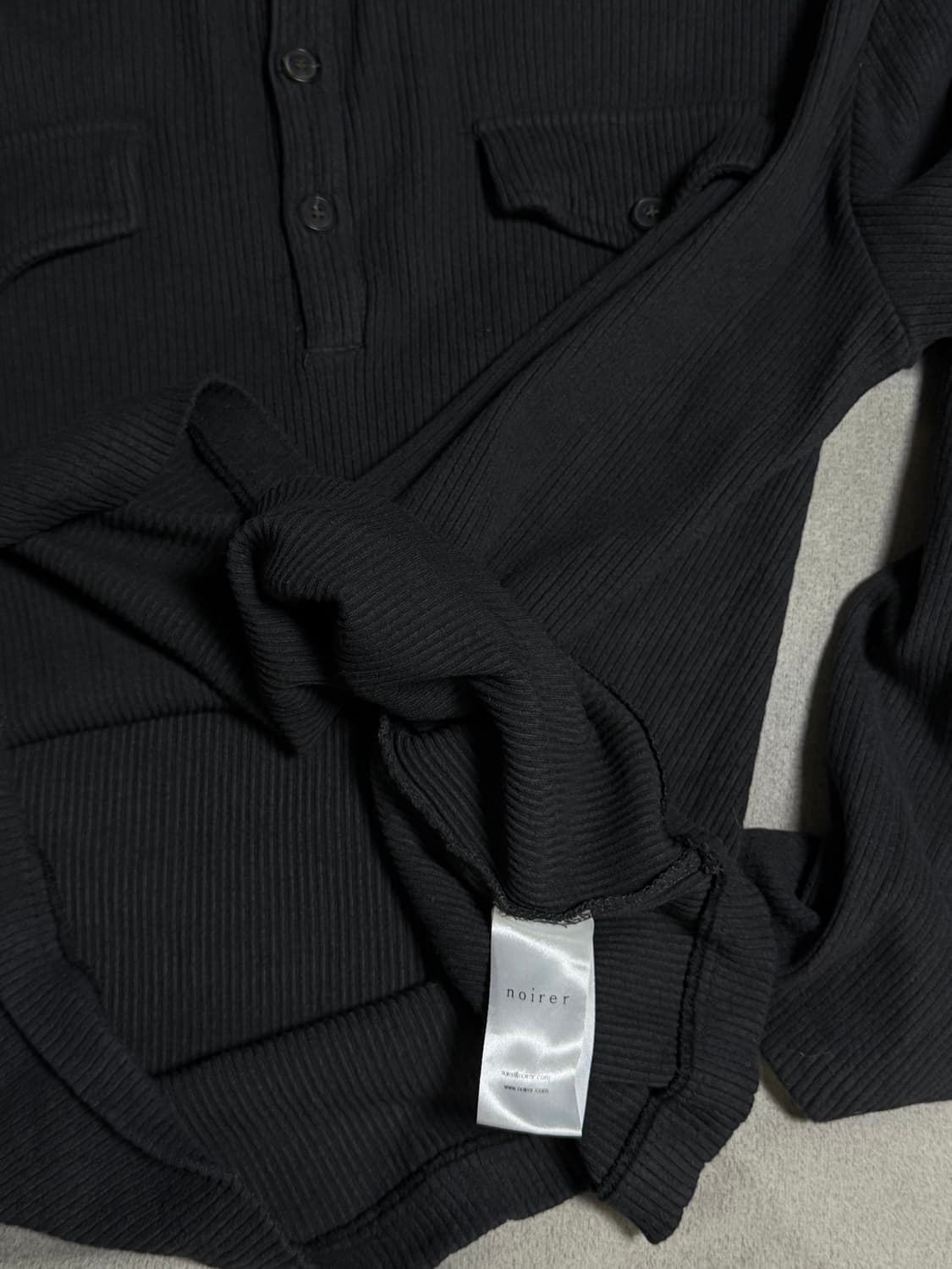 노이어 리브드 헨리넥 롱 슬리브 티셔츠 다크그레이 48 상품이미지4