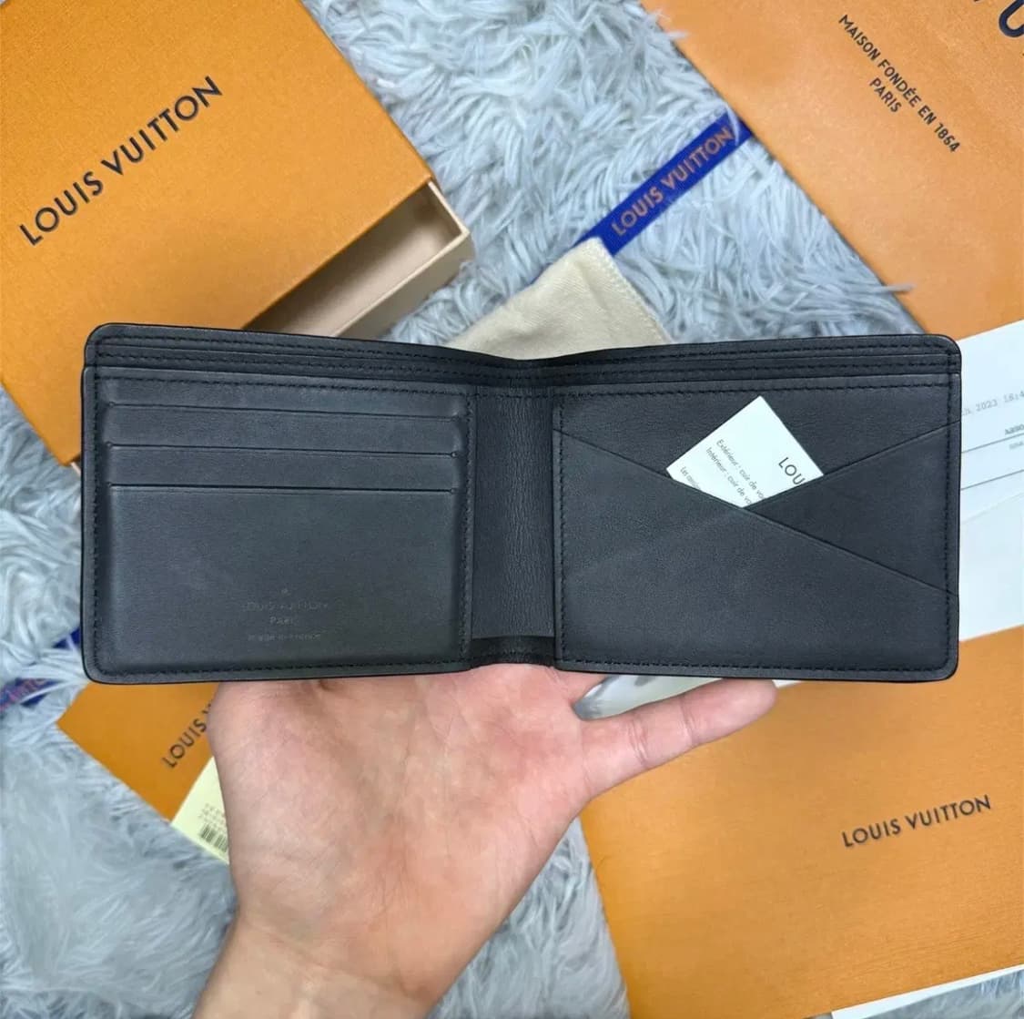 루이비통 쉐도우 반지갑 상품이미지3