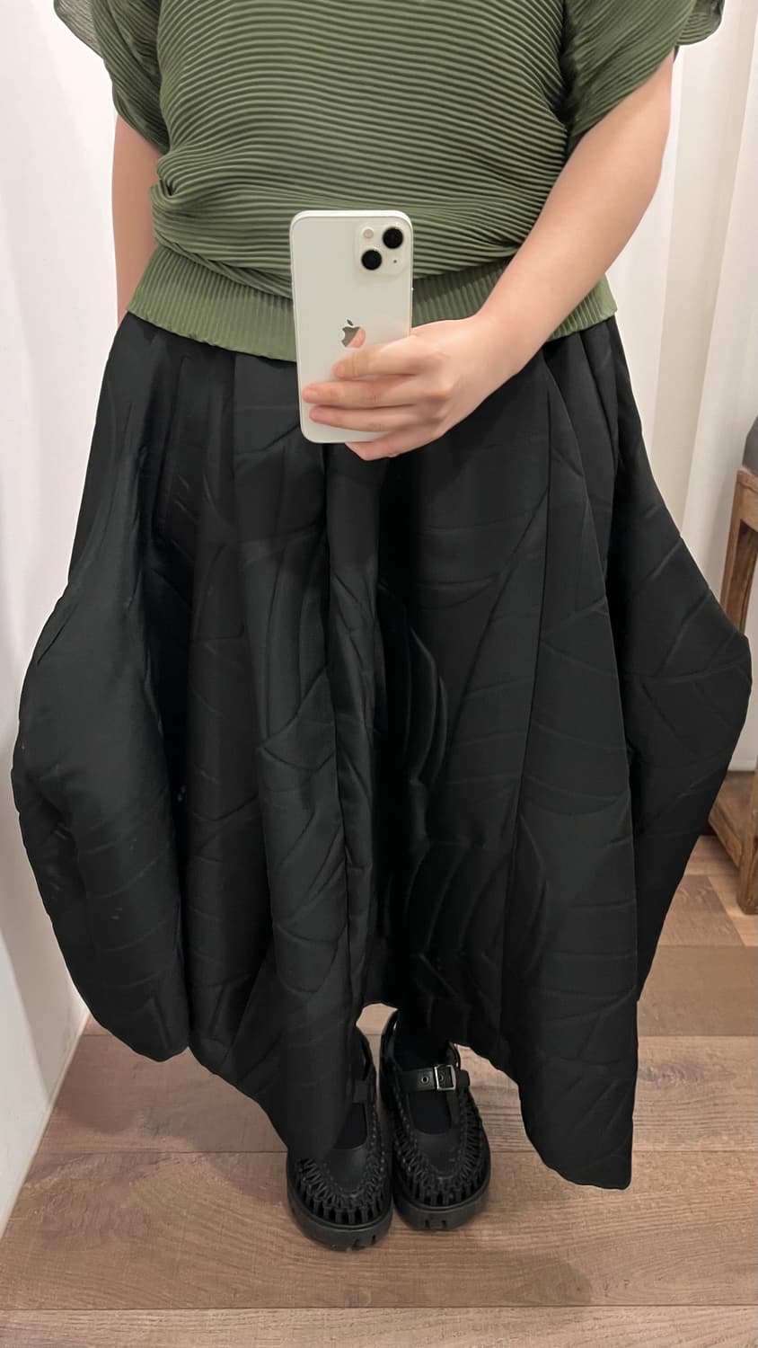 Leaf Embossing Volume Skirt 상품이미지4