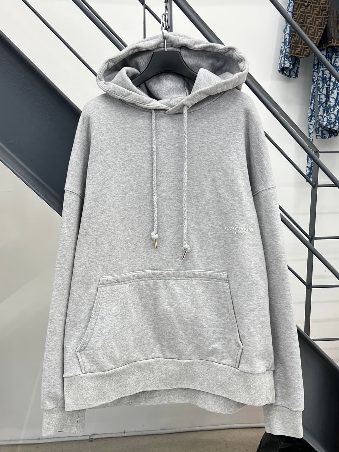 우영미 20FW 모터사이클 ver.2 후드티셔츠 상품이미지2