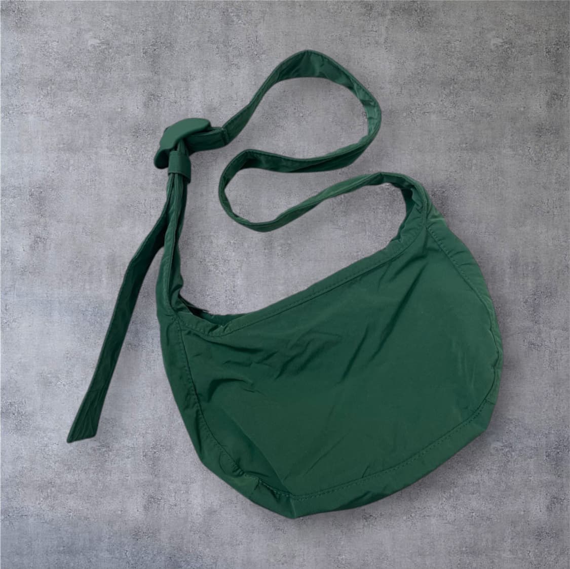 코스 Cos 다크그린 나일론 크로스바디 새들백 상품이미지2