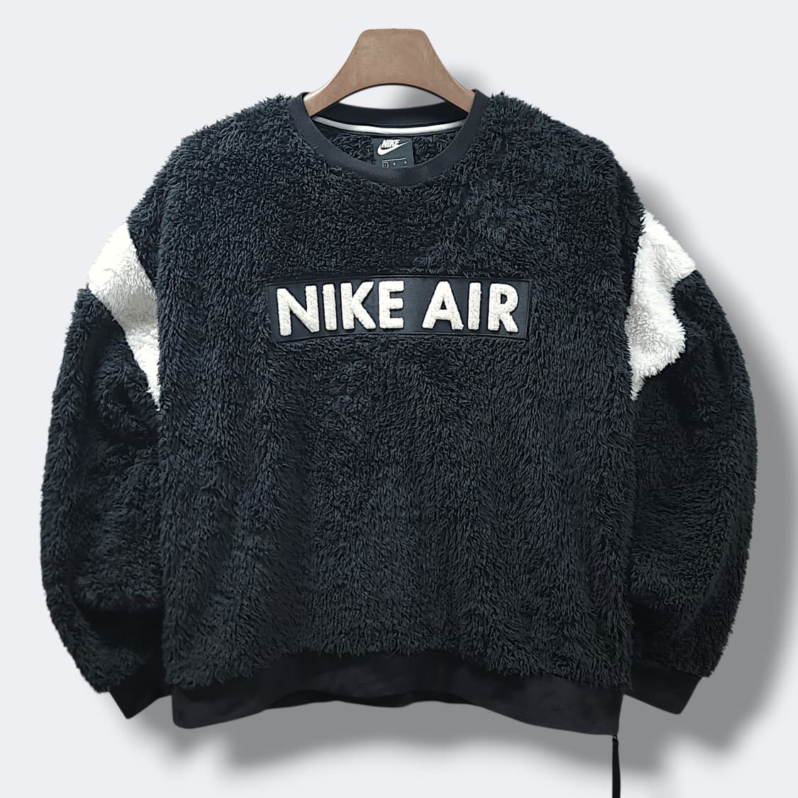 [L] 나이키 에어 블랙 쉐르파 플리스 크루넥 맨투맨 상품이미지1