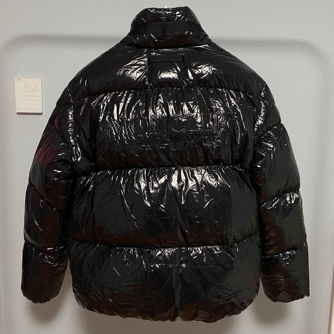 [4] 몽클레어 Moncler 알릭스 Alyx 마호가누스 쇼트 다운 자켓 상품이미지2