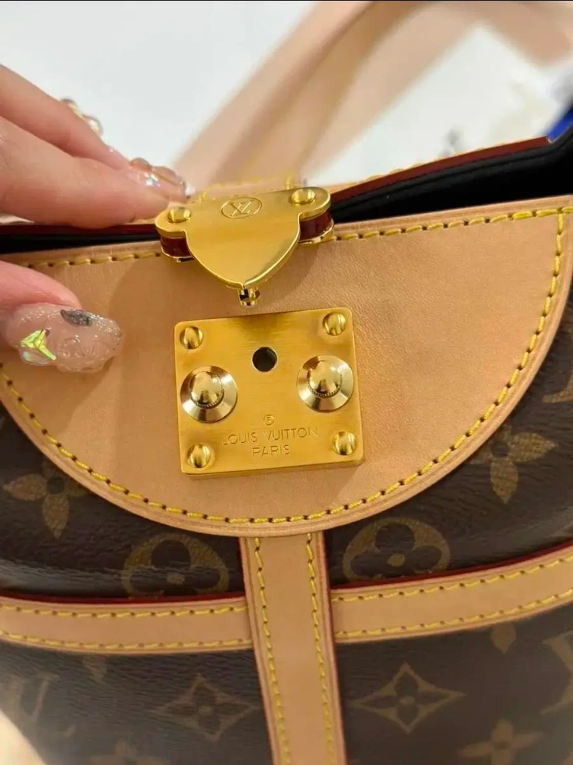 루이비통  모노그램 캔버스 버킷 더플백 토트백 겸 숄더백 상품이미지5