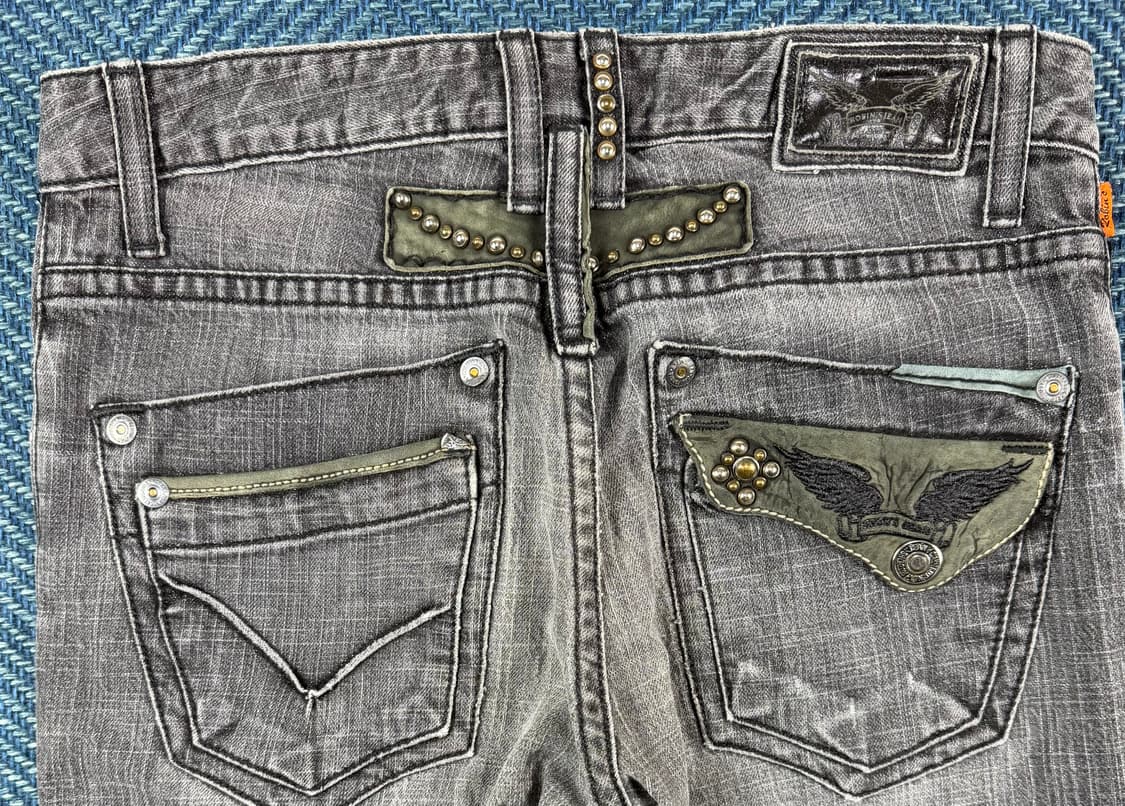 [Robin's Jean] 로빈스진 데님 팬츠 - 그레이 워싱 & 스터드 상품이미지1