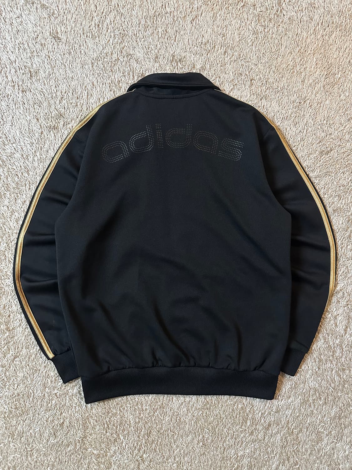 아디다스 ADIDAS 삼각로고 검골 큐빅 트랙탑 져지 블랙 골드 상품이미지3