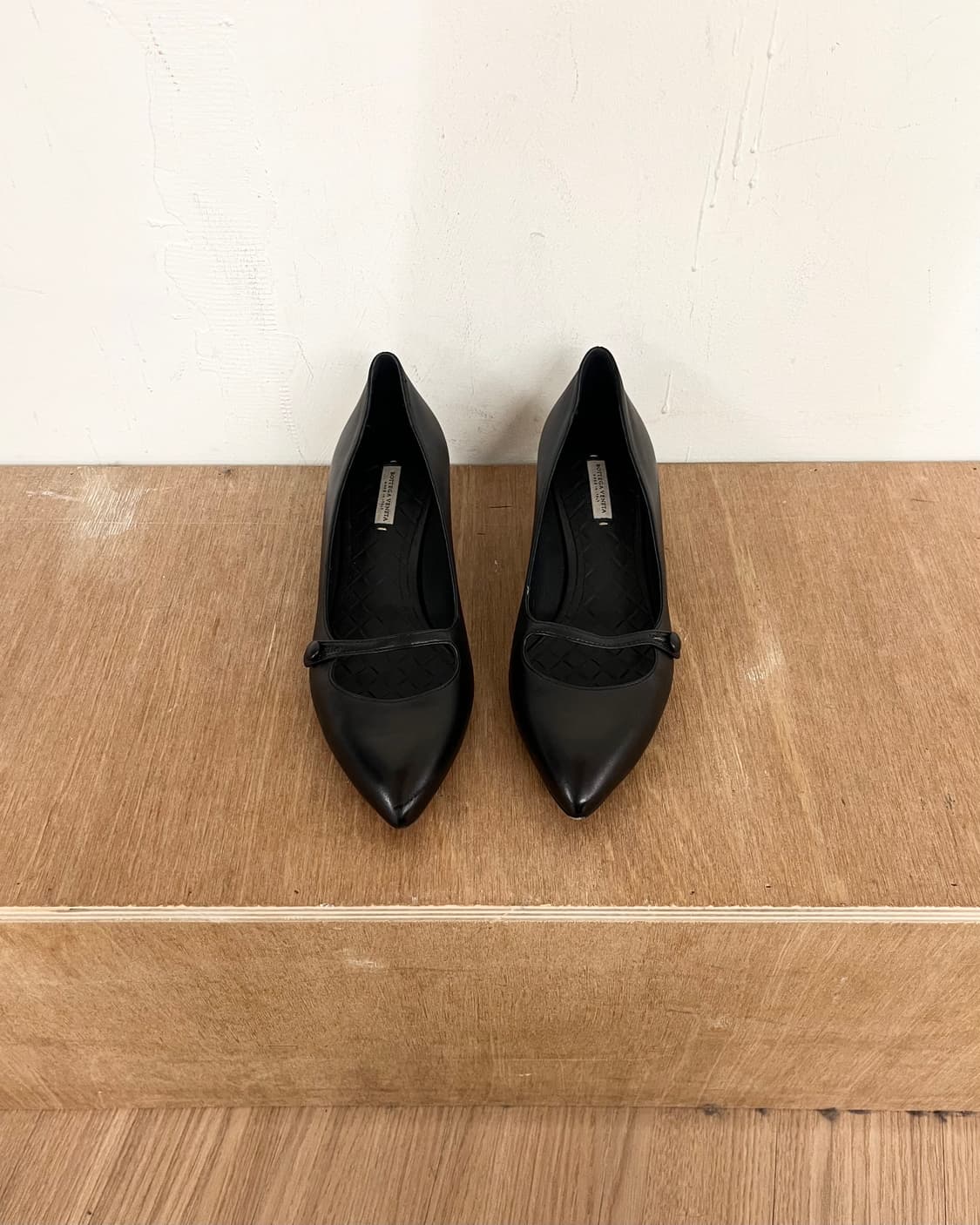 보테가 베네타 포인트 토 레더 펌프 상품이미지2