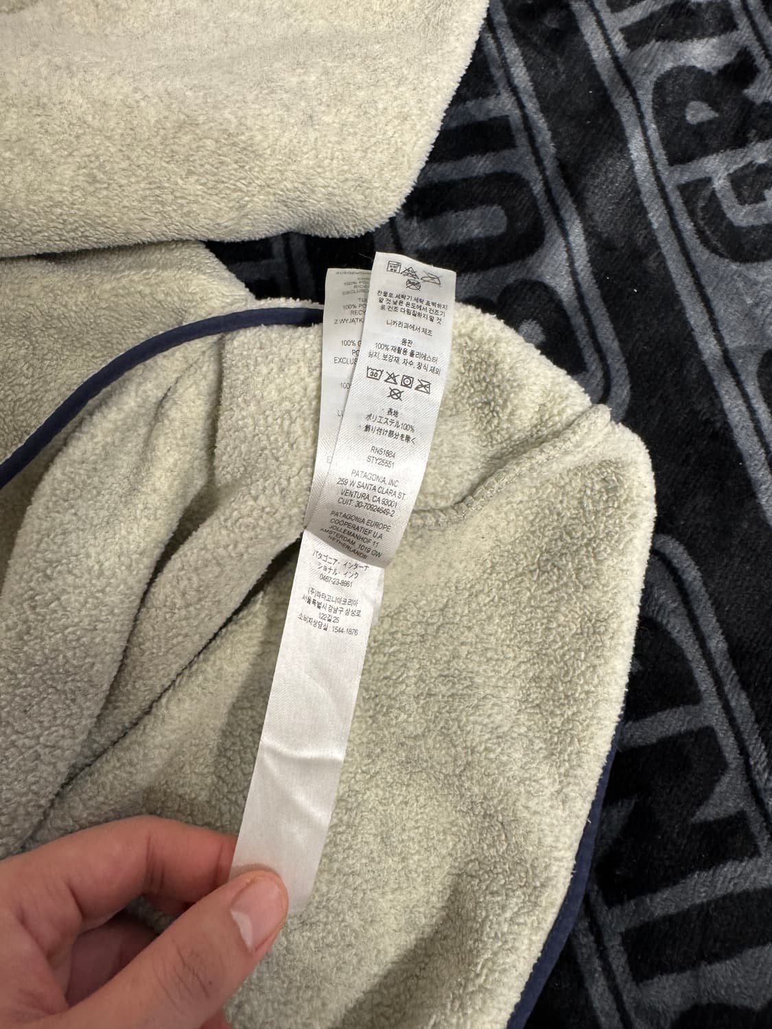 파타고니아 신칠라 스냅 티 풀 오버 헤더 그레이 앤 네이비 상품이미지8