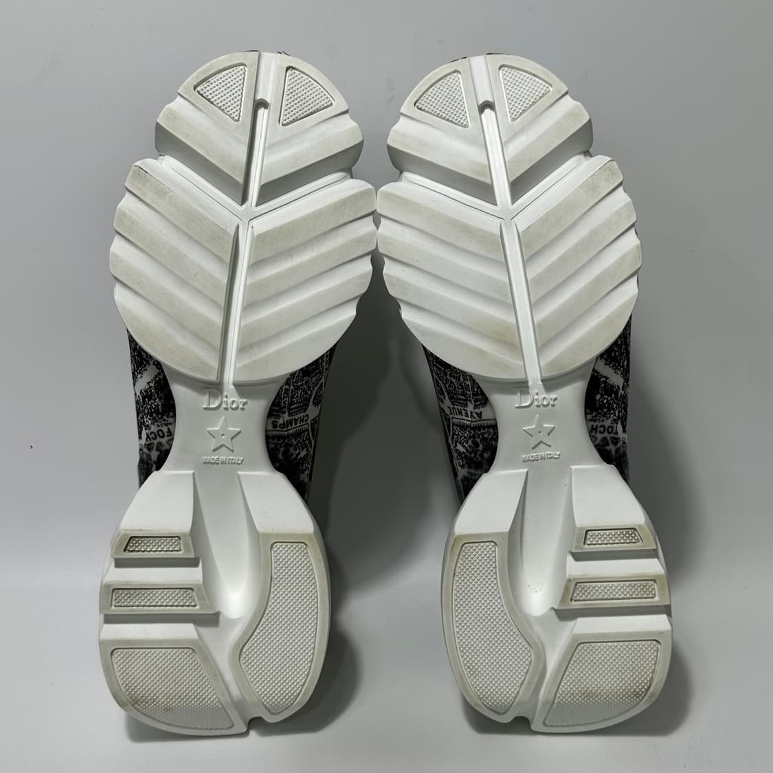디올 D 커넥트 테크니컬 패브릭 파리 스니커즈 (245)  상품이미지7