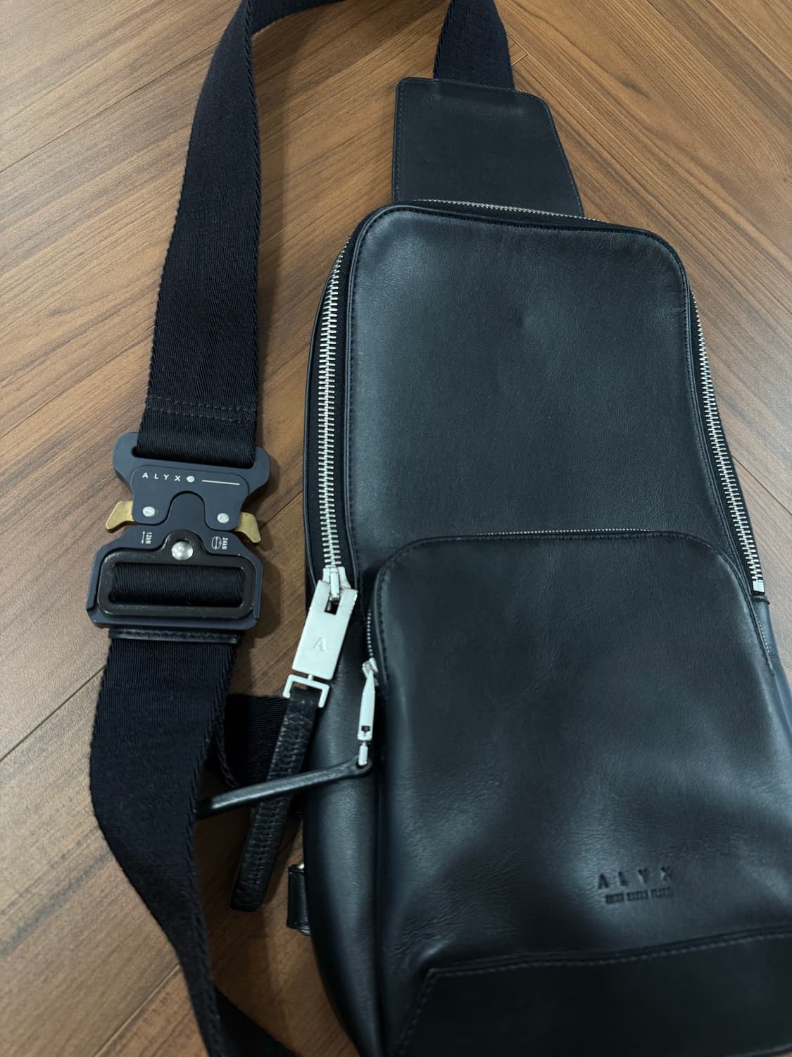 알릭스 바디백 바디 크로스백 상품이미지2