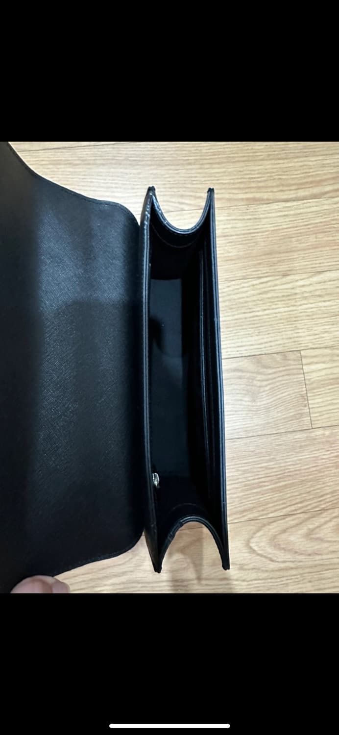 비비안웨스트우드 미디엄 더비플랩 크로스백 상품이미지4