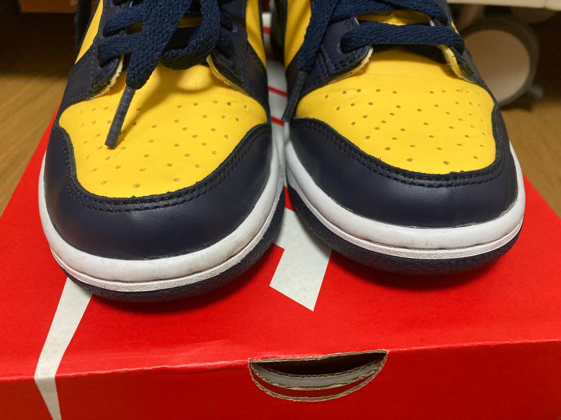 나이키 덩크 로우 바시티 메이즈 미시건 235 상품이미지5