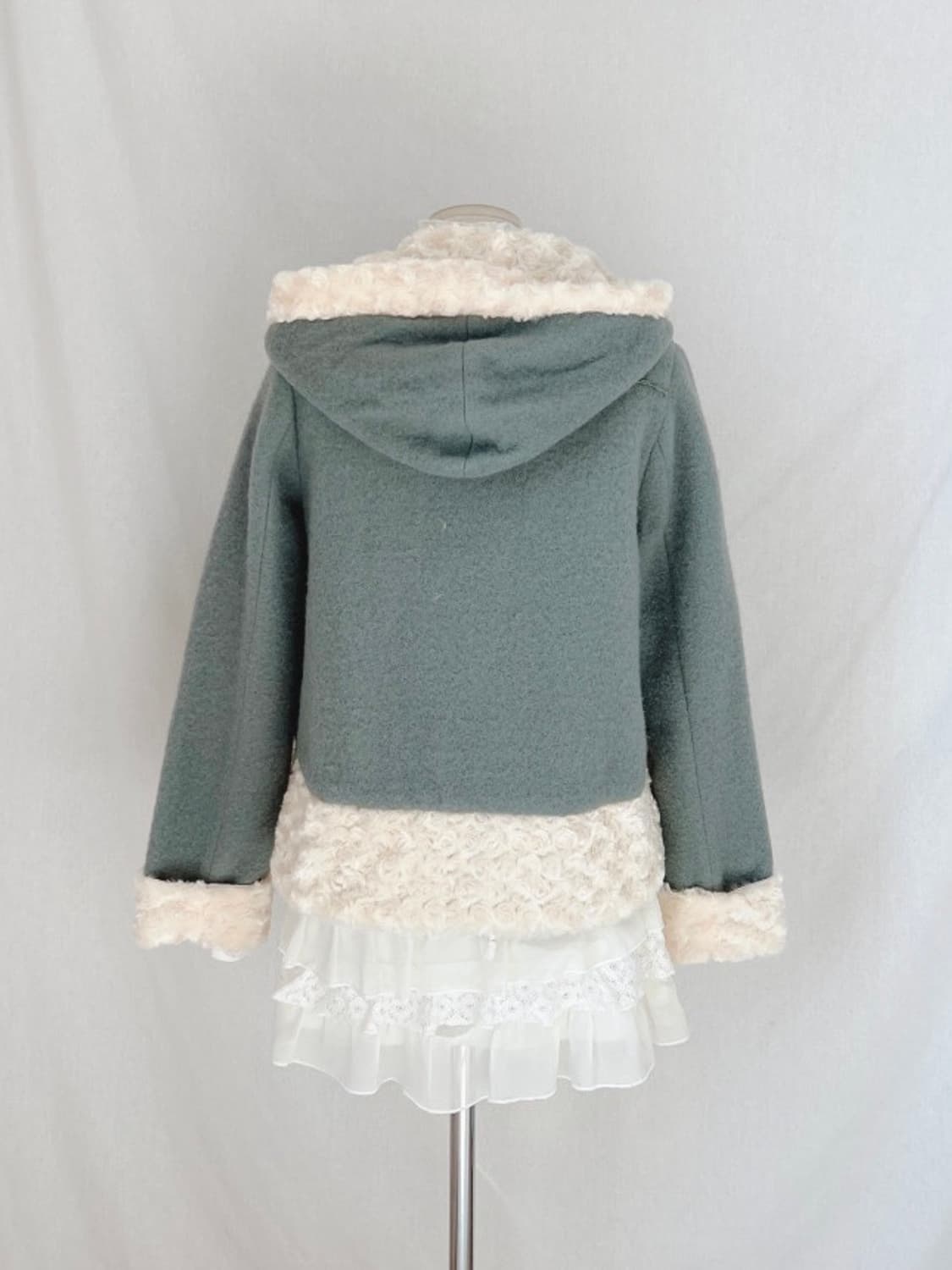 엑시즈팜 민트 라떼갸루 퍼 숏 코트 리즈리사트랄라라히메카지 상품이미지3