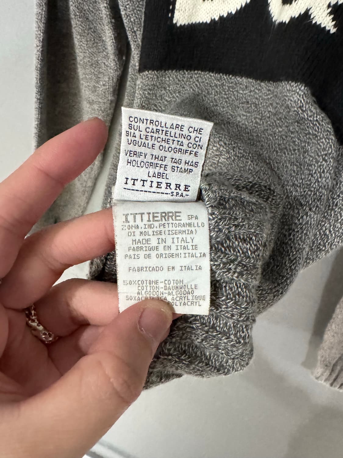 돌체앤가바나 스펠아웃 그레이 니트  상품이미지6