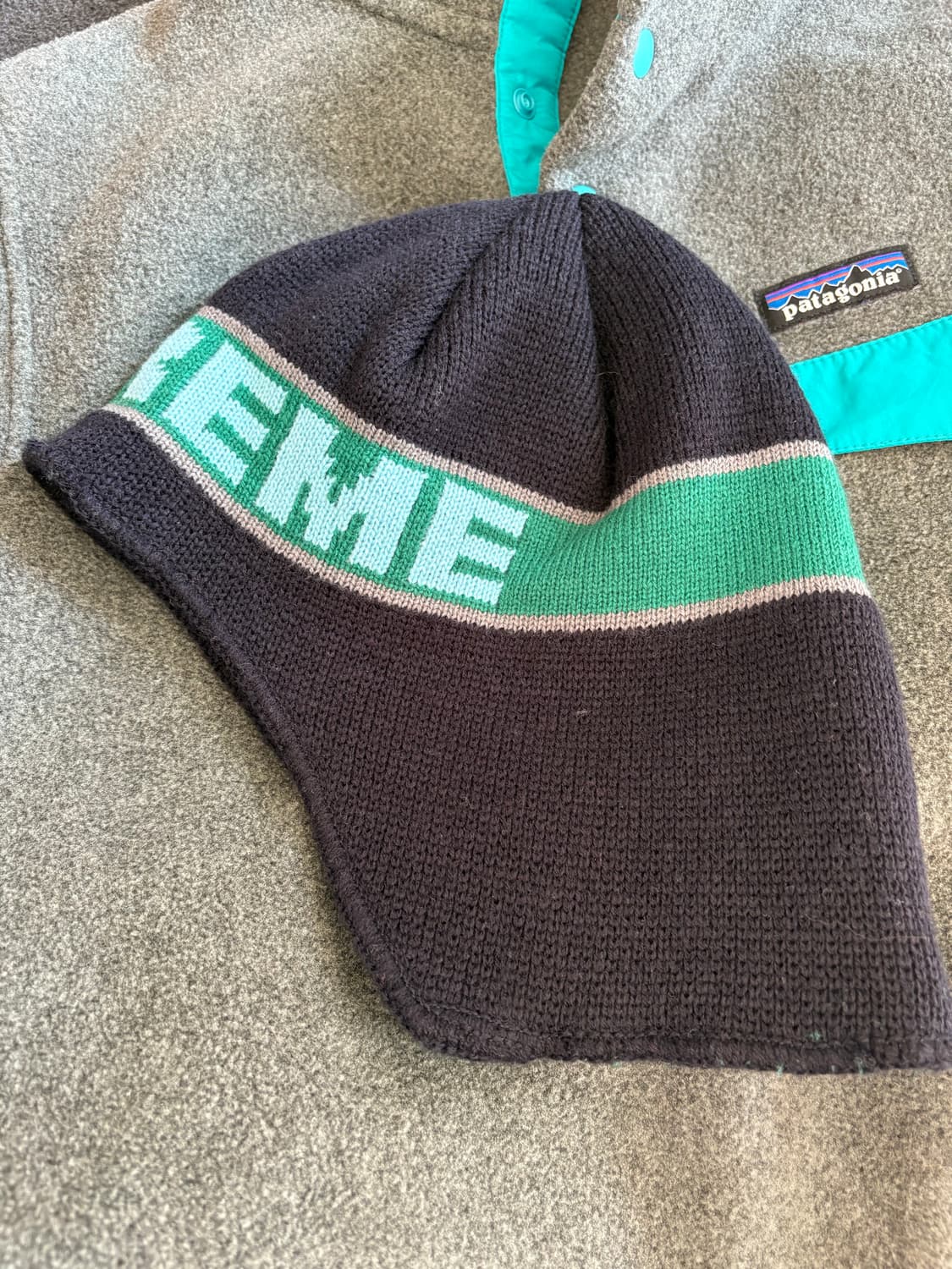 슈프림 이어플랩 비니 네이비 23fw 상품이미지2