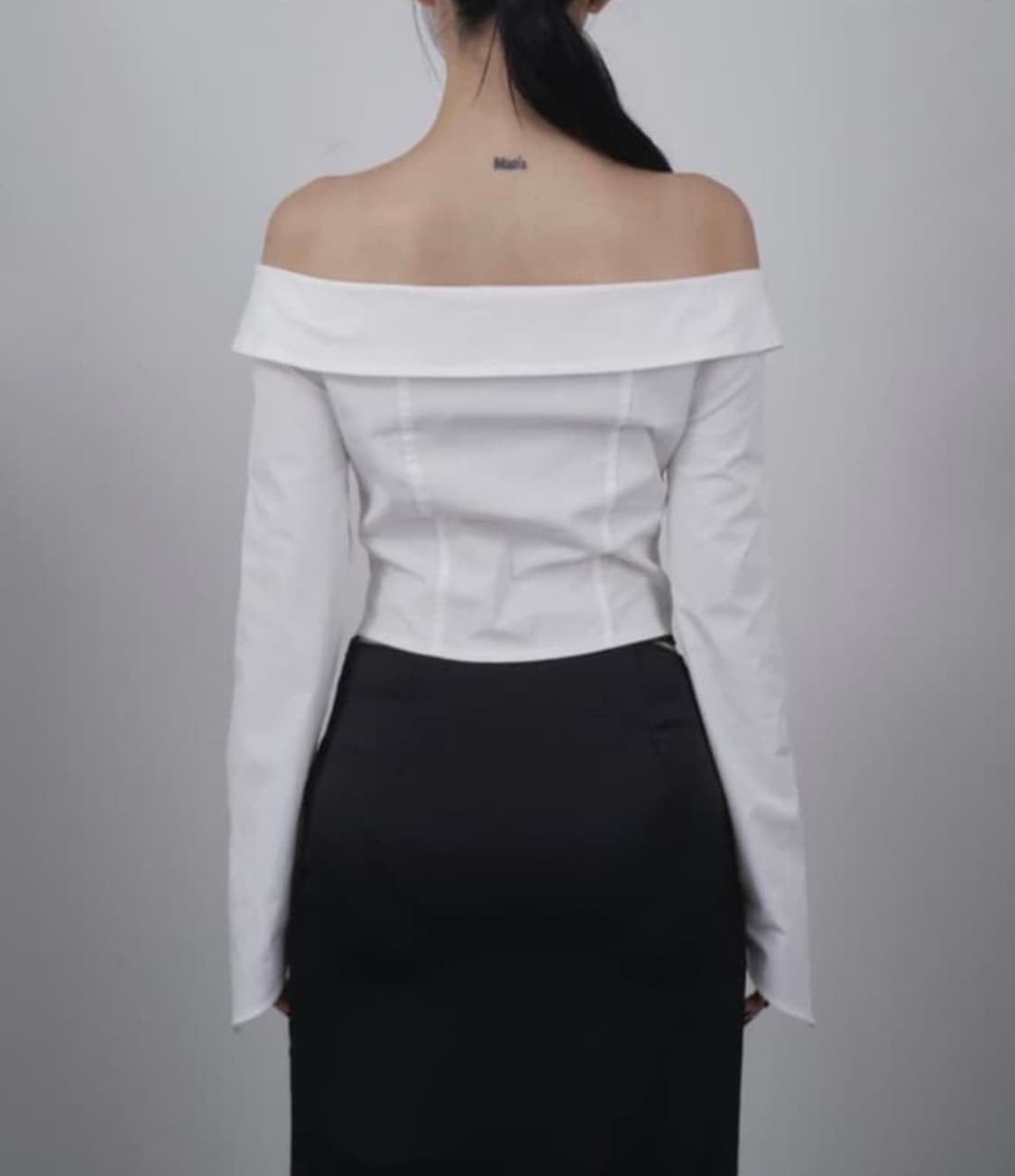 티유알이 오프숄더 셔츠 화이트 상품이미지1