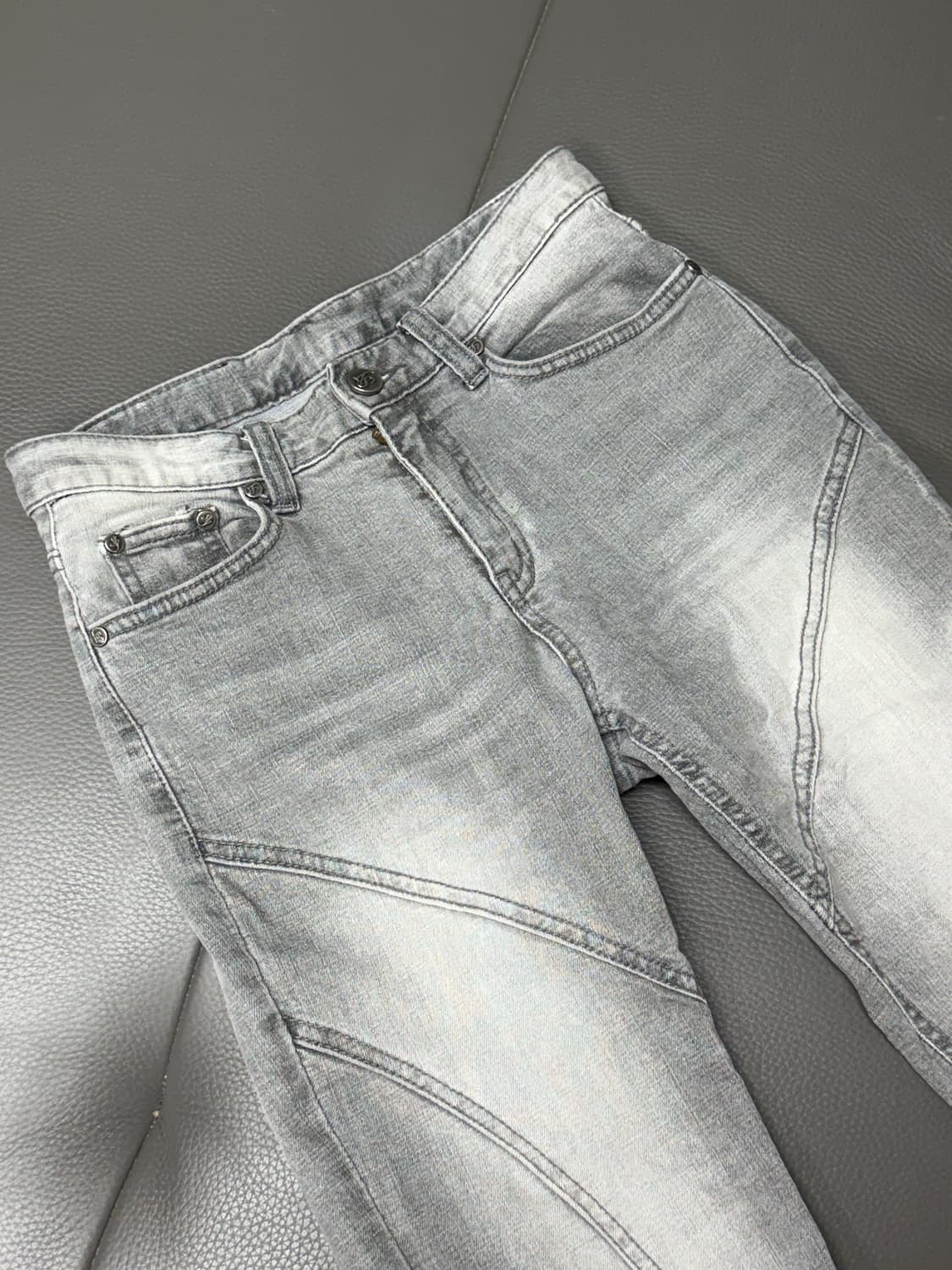 시너진 라인 워싱 데님 팬츠 그레이 S 상품이미지2
