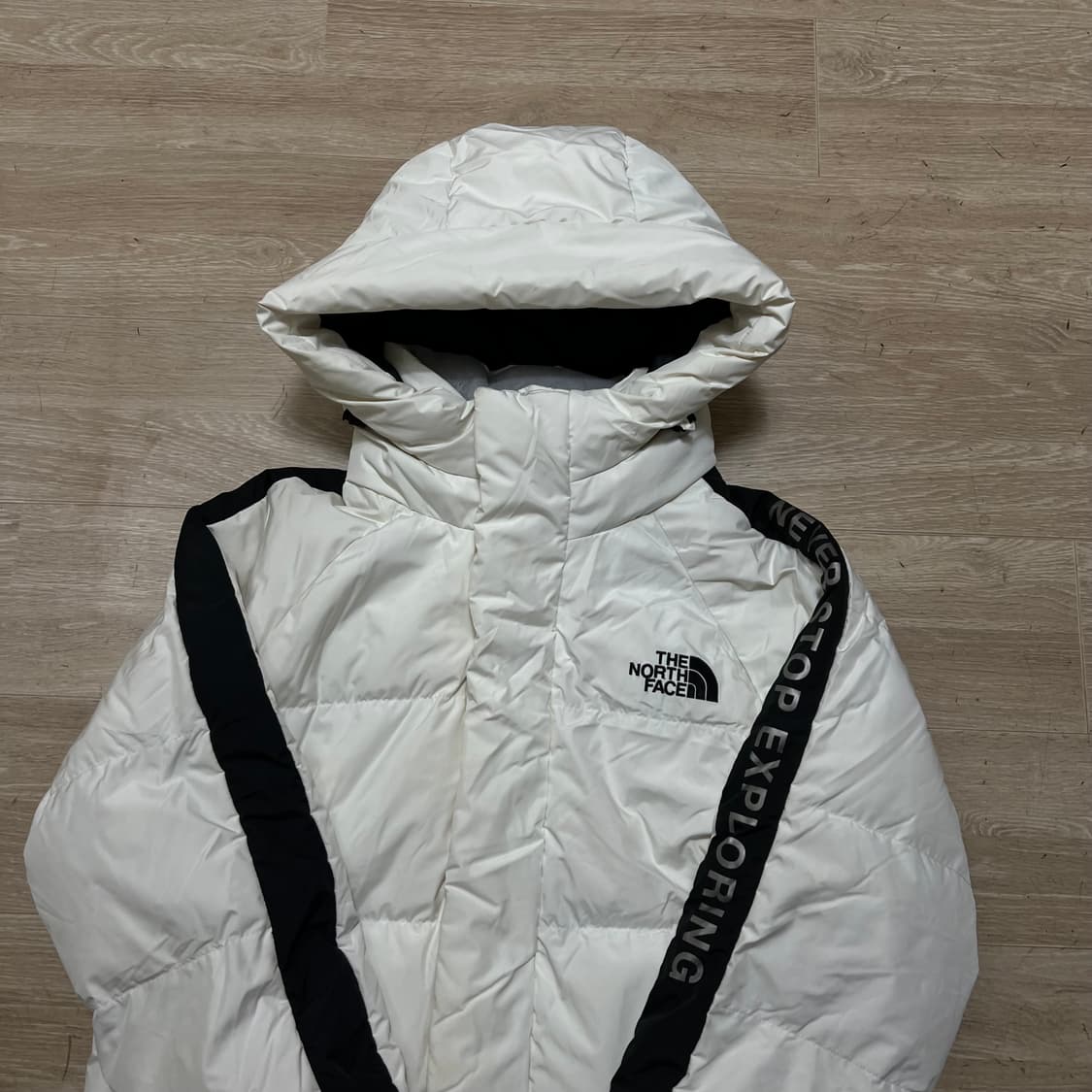 노스페이스 사이드라인 로고 테이핑 롱패딩 점퍼 [화이트] M/95 상품이미지2