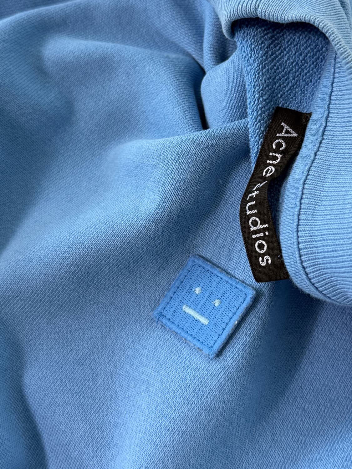 아크네 스튜디오 오버핏  스카이블루 포바 페이스 스웻 셔츠 상품이미지4