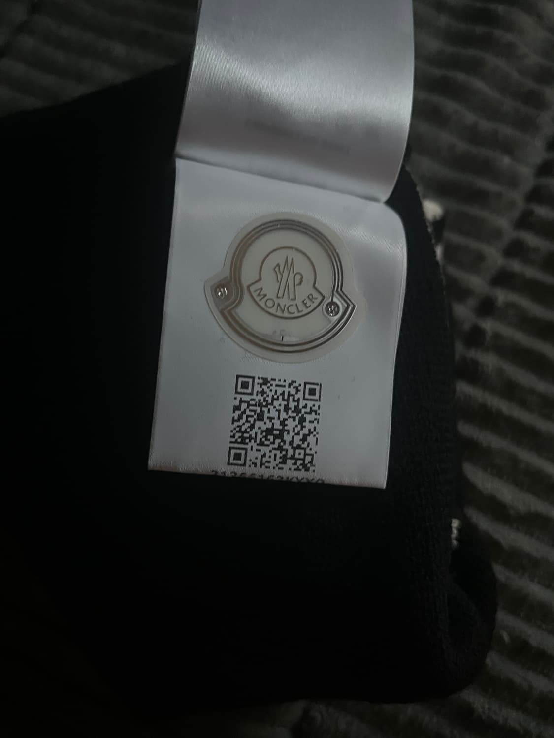 몽클레어 비니 블랙 상품이미지3