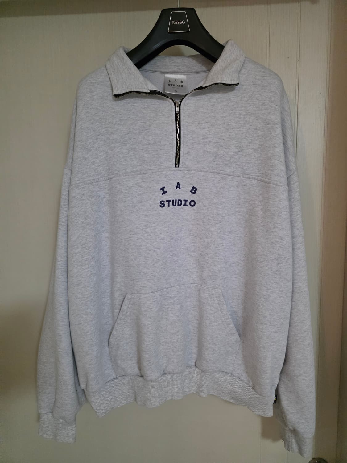 아이앱스튜디오 그레이 하프집업 xl 상품이미지1